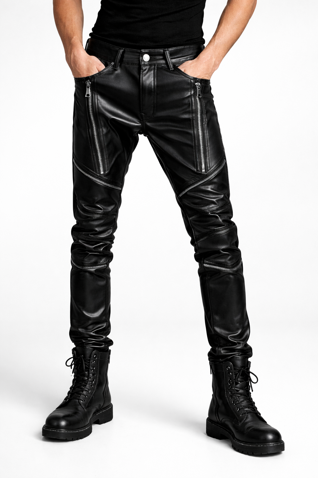 Zwarte heren slimfit lederlook broek, trendy en veelzijdig voor een stijlvolle casual of chique look.