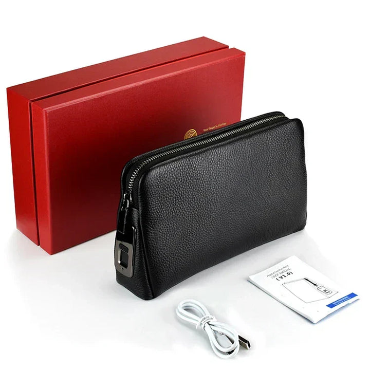 Premium zwarte heren clutch van leer met vingerafdrukslot en compact anti-diefstal design, voor de moderne man.