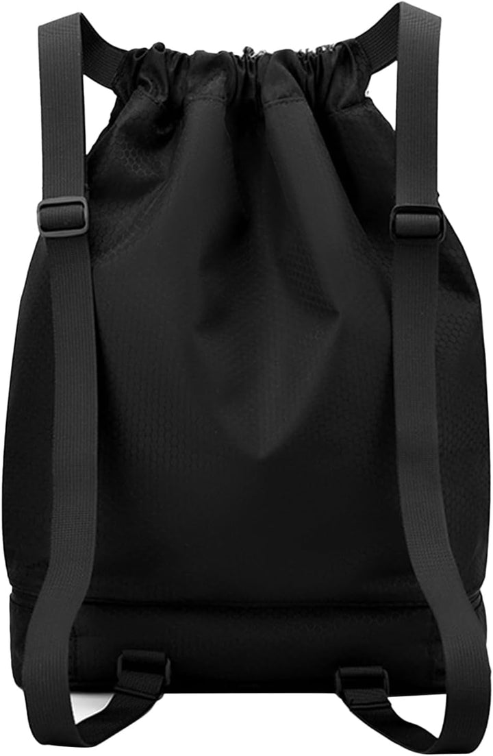 Zwarte Trivora sporttas met handige vakken en robuuste ritsen. Klaar voor je volgende sport- of reisavontuur.