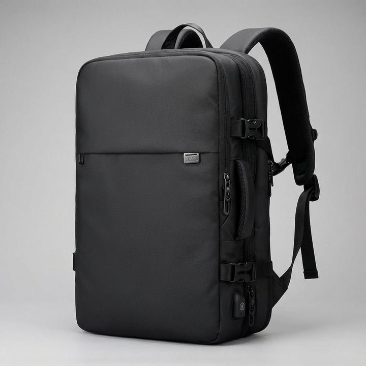 Ruime Safepackr reisrugzak met speciaal laptopvak en meerdere compartimenten voor georganiseerd reizen.