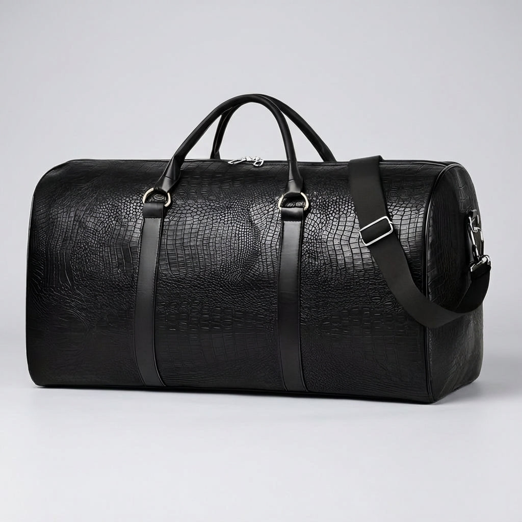 Veelzijdige unisex schoudertas in donkerbruin, perfect als reistas of duffel met verstelbare draagband.