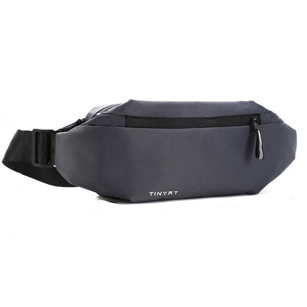 Duurzame unisex sporttas heuptas, waterdicht en multivak voor al je avonturen, zwart design.