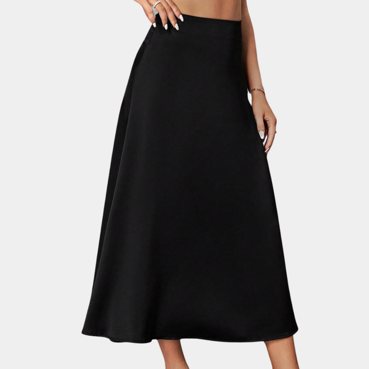 "Zwarte zomerse casual rok, elegant en vrouwelijk, gemaakt van polyester, accentuerend en veelzijdig, geschikt voor elke gele